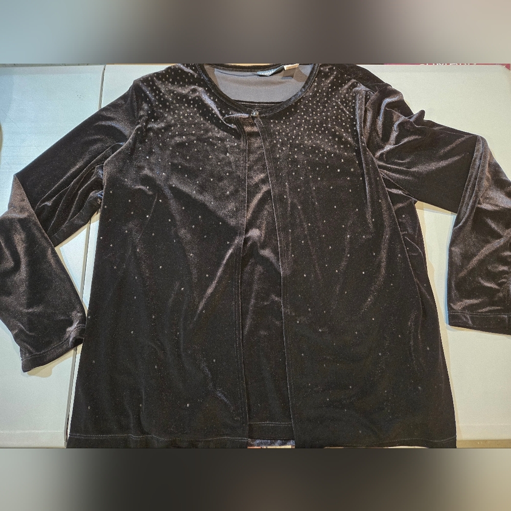 Bridgetown Collection Black Velvet Top with Rhinestones (4c4)
